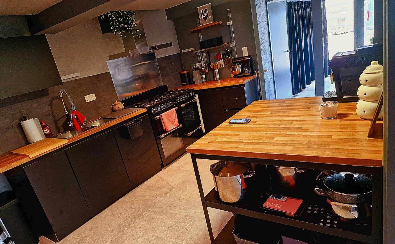 エワイユ Le Petit Broux Bed & Breakfast エクステリア 写真