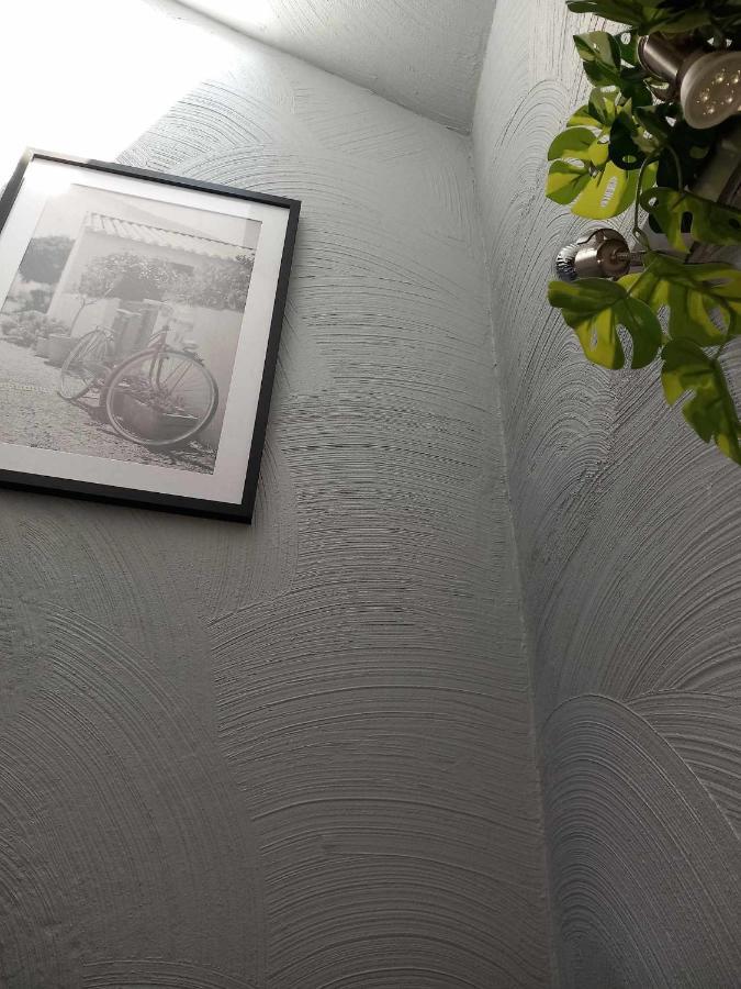 エワイユ Le Petit Broux Bed & Breakfast エクステリア 写真