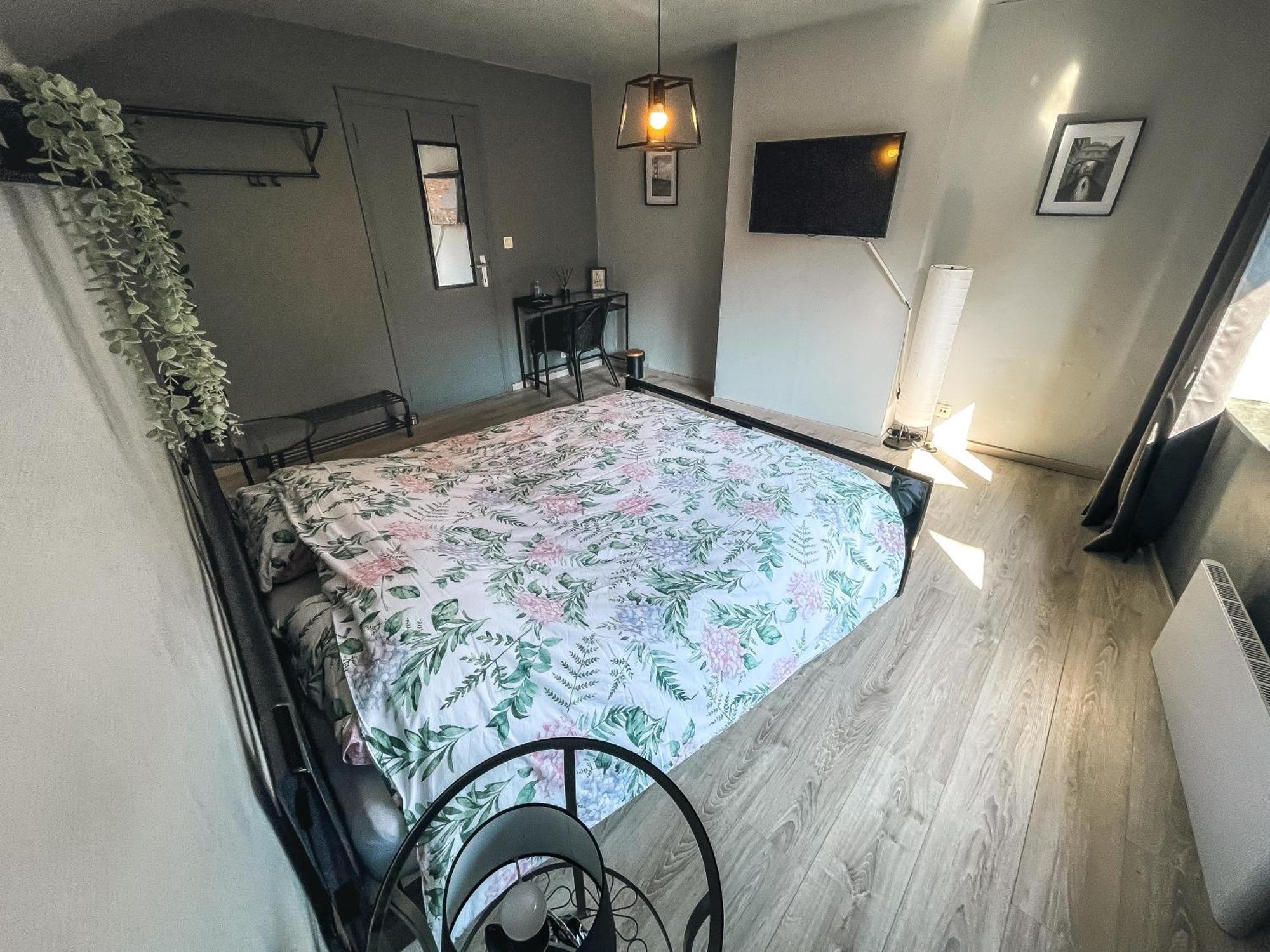 エワイユ Le Petit Broux Bed & Breakfast エクステリア 写真