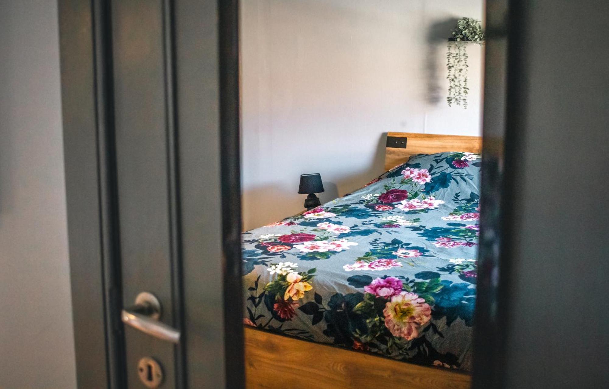 エワイユ Le Petit Broux Bed & Breakfast エクステリア 写真