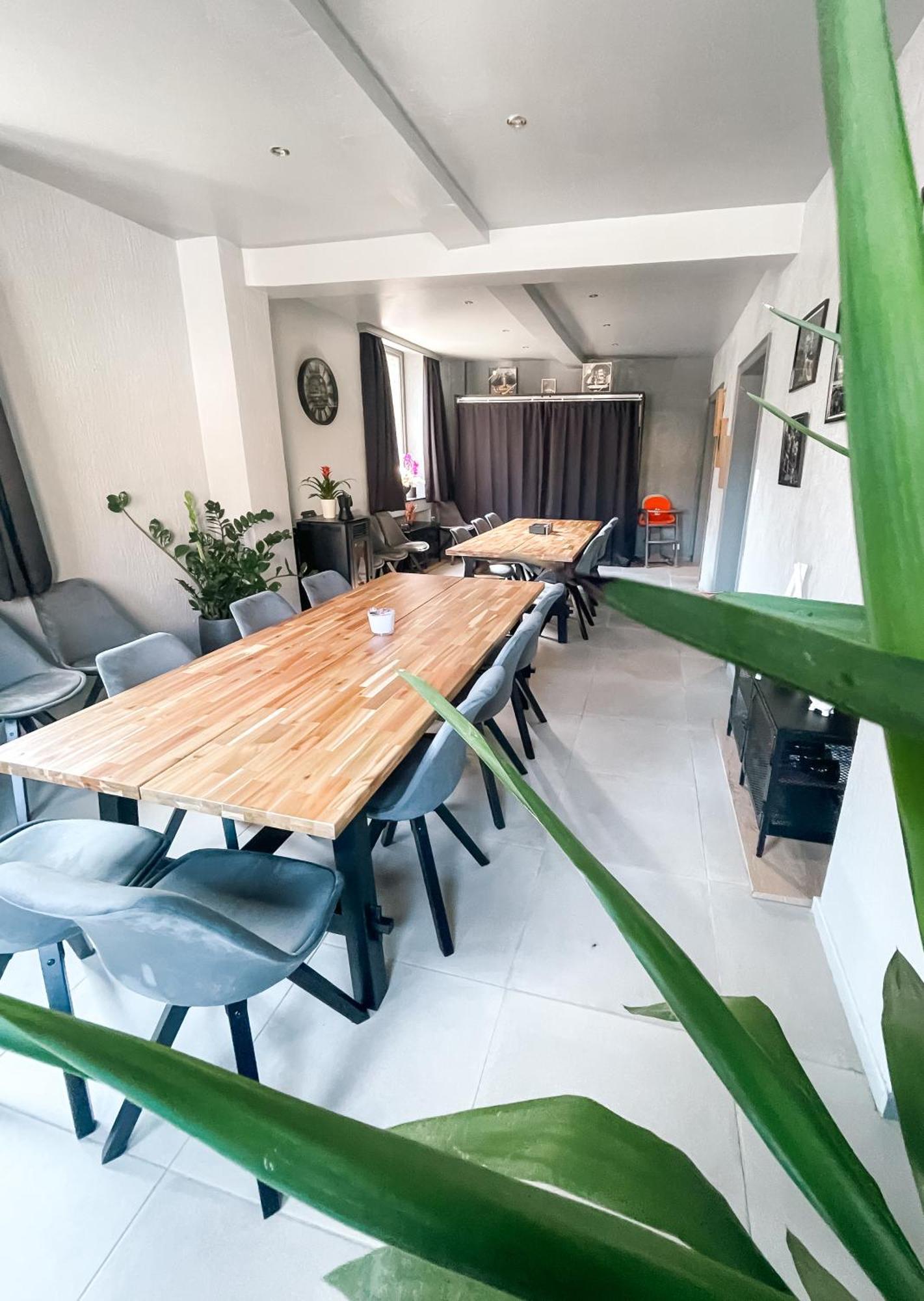エワイユ Le Petit Broux Bed & Breakfast エクステリア 写真